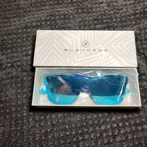 Blenders Eyewear Millenia